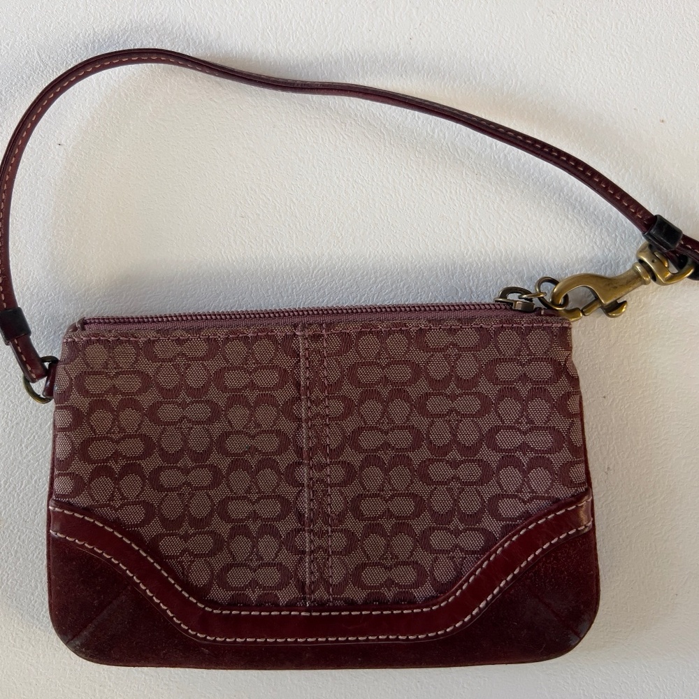 Coach Wristlet Signature Collection Burgundy Jacquard
